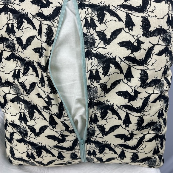 Homemade brand new T-shirt accent pillow skeleton fire Halloween pumpkin - Picture 7 of 9